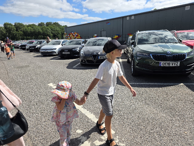 Day 369 (29.6.26), Chertsey, England + trip to Legoland