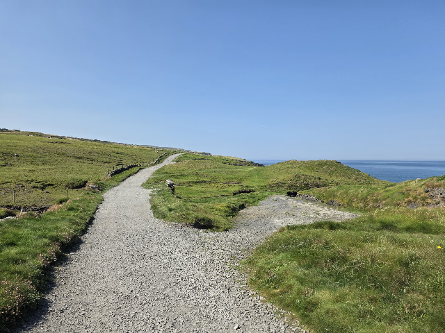 Day 386 (16.07.26), Doolin, Ireland  + boatrip to Inisheer island and Cliffs of Moher